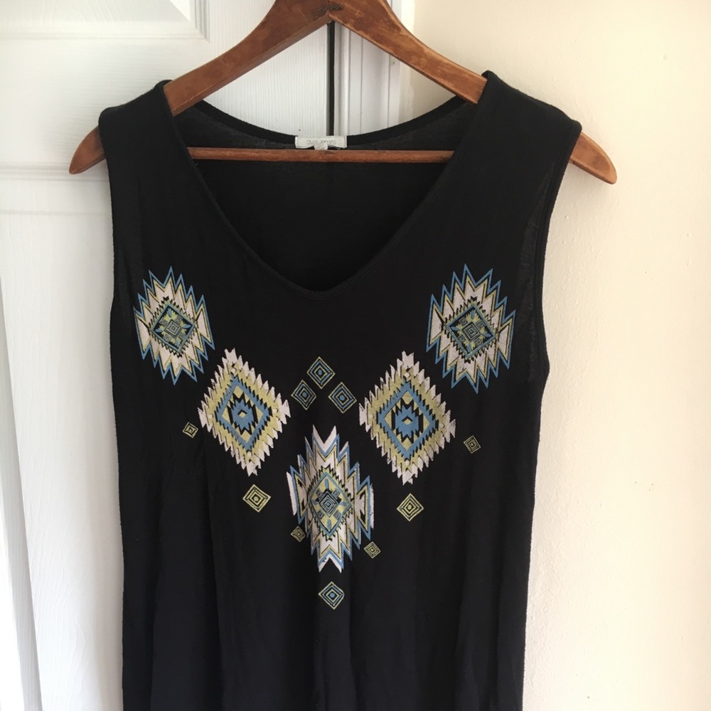 Black patterned tank top